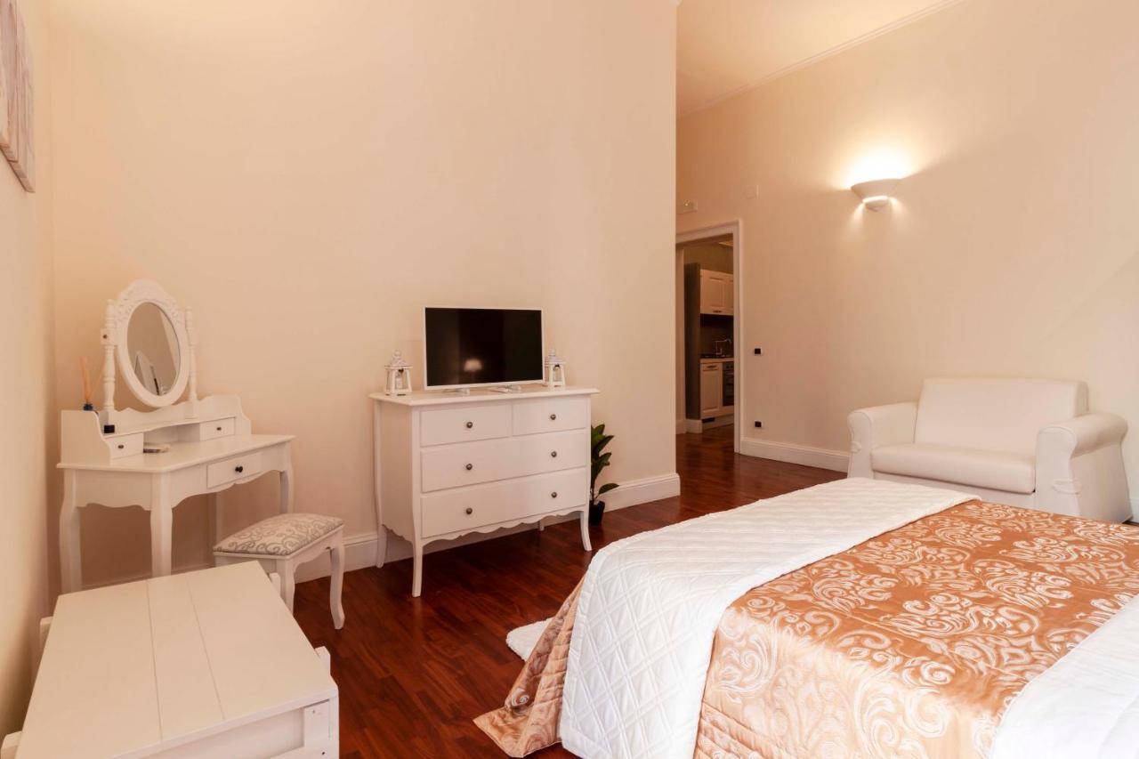 Апартаменты Sant'Arpino 26 - Elegant Flats In Неаполь Экстерьер фото